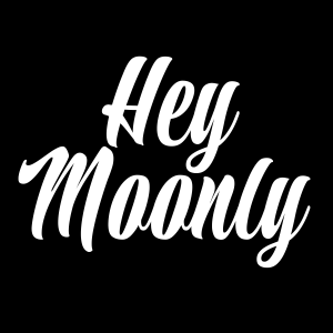 Heymoonly_ shop logo